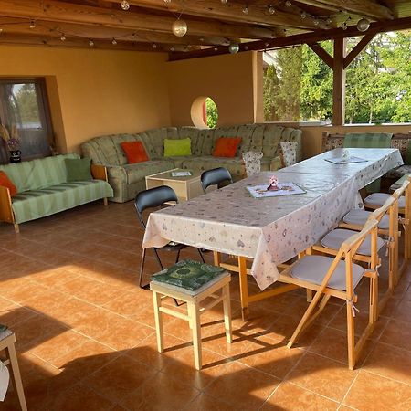 Jazmin-Szieszta Apartmanhaz Balatonfuered Buitenkant foto