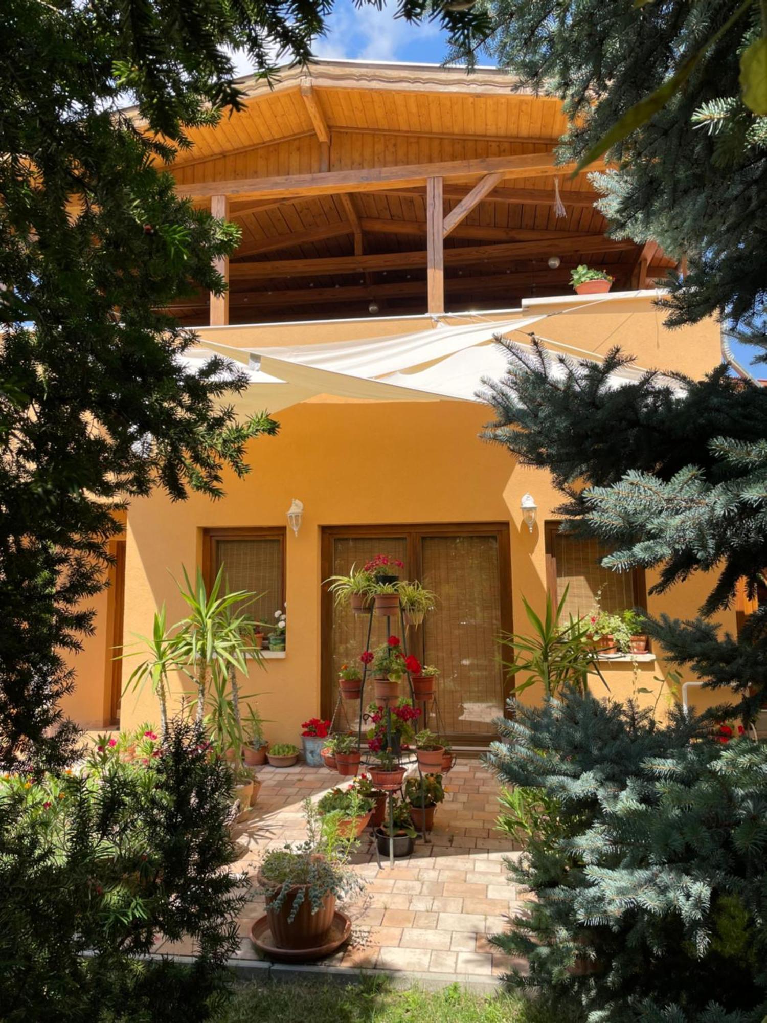 Jazmin-Szieszta Apartmanhaz Balatonfuered Buitenkant foto